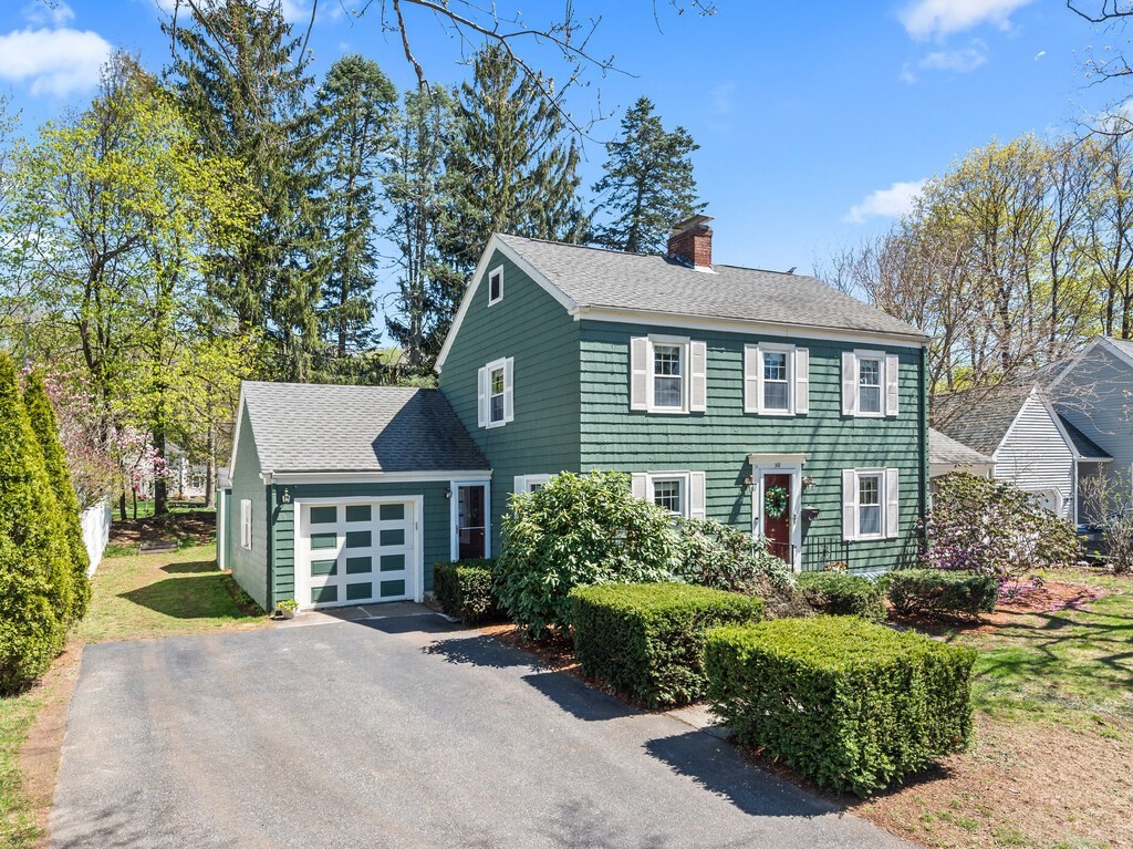 30 Kinnicutt Road Worcester, MA 01602 - Photo 2 of 42