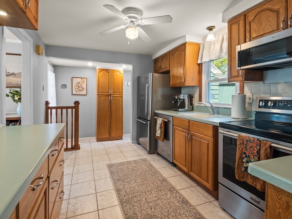 30 Kinnicutt Road Worcester, MA 01602 - Photo 4 of 42