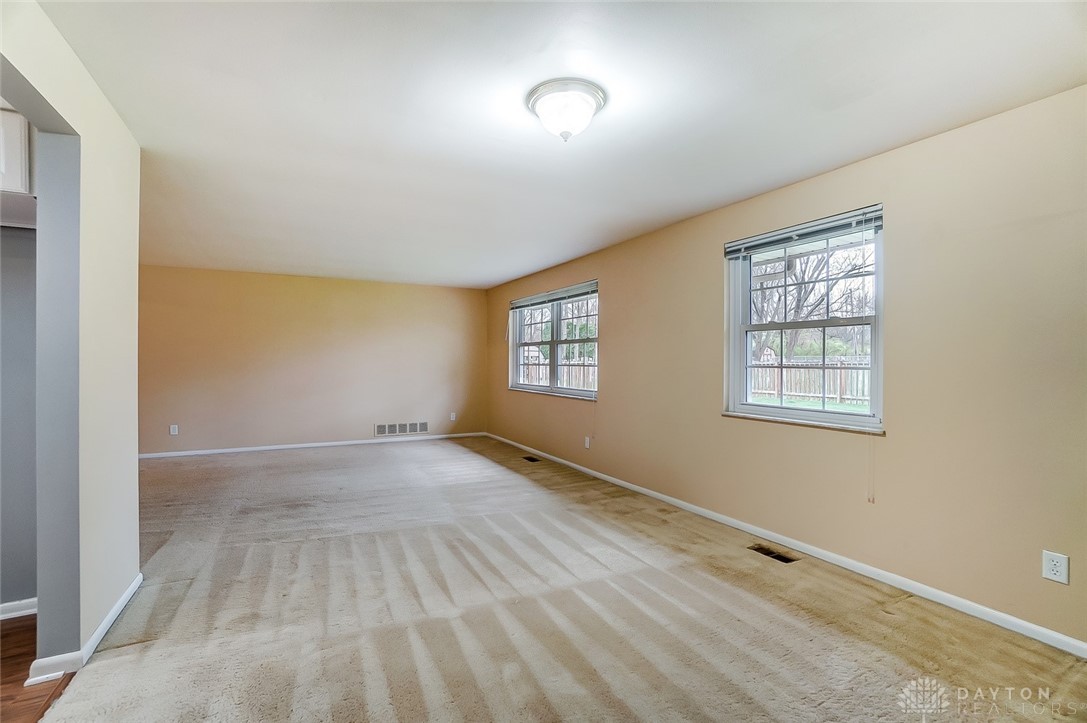 1715 Ambridge Road Dayton, OH 45459 - Photo 12 of 60 Gallery Image 12