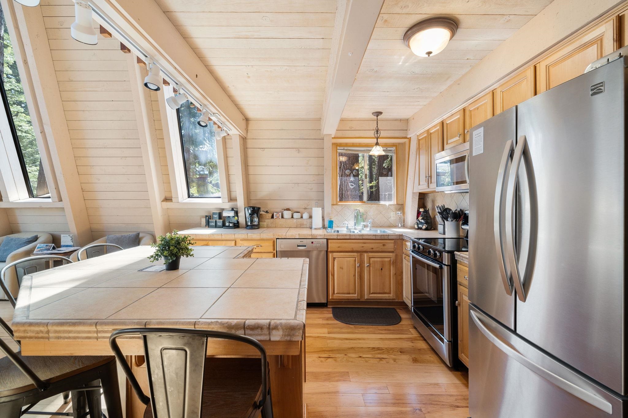 5749 Uplands Road Carnelian Bay, CA 96140 - Photo 12 of 28