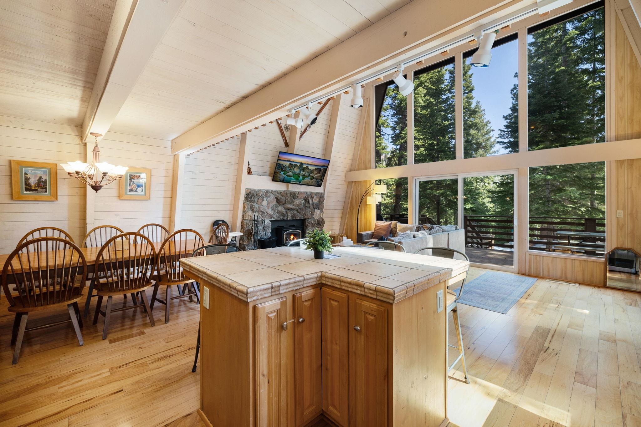 5749 Uplands Road Carnelian Bay, CA 96140 - Photo 13 of 28