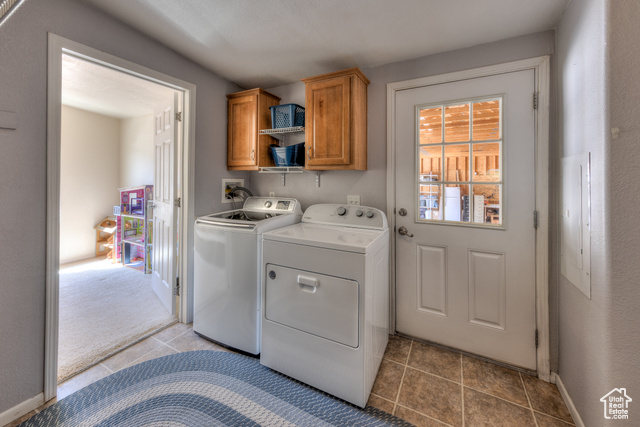 33 Merriam Court Moab, UT 84532 - Photo 27 of 56 Laundry room with door to garage