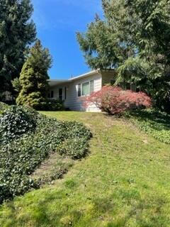 3955 South Stage Road, Unit 7 Medford, OR 97501 - Photo 1 of 36 End of Lane Privacy