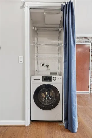 $189,900 | 5000 Baltimore Avenue, Unit 301, Kansas City, MO 64112