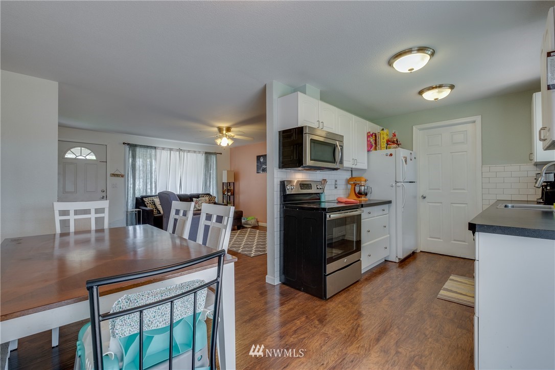 9955 Fredrickson Road Northwest Silverdale, WA 98383 - Photo 5 of 25 Gallery Image 5