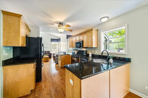 $425,000 | 448 Sierra Place, Gurnee, IL 60031