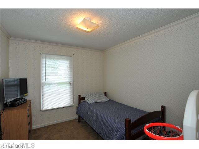 2913 Borg Road Winston-Salem, NC 27127 - Photo 9 of 14 3rd Bedroom.