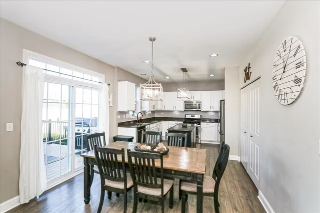 $450,000 | 342 Snowdrop Lane, Elgin, IL 60124