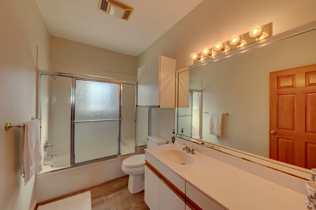 100 Lesikar Lane Center Point, TX 78010 - Photo 15 of 31