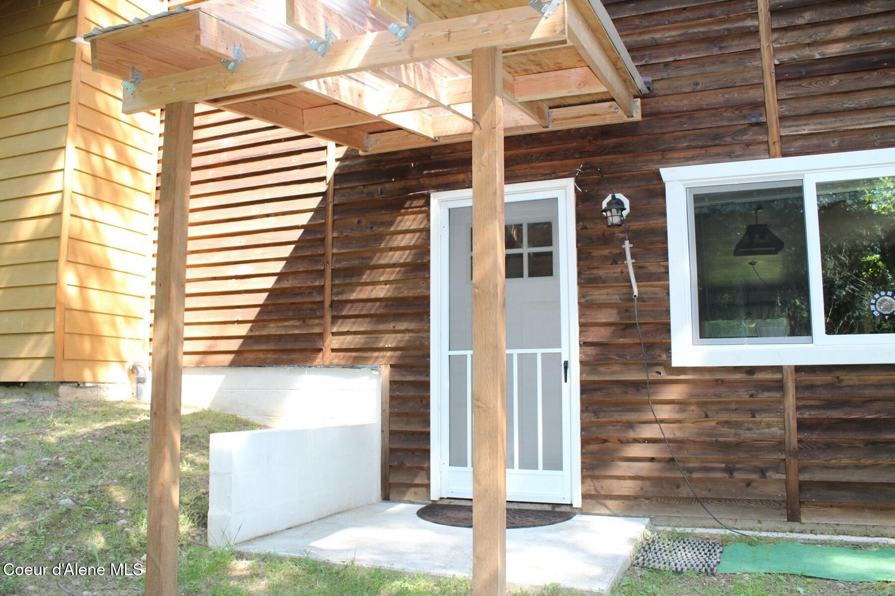 788 Gold Cup Mountain Road Laclede, ID 83841 - Photo 50 of 64 Covered Back Entry