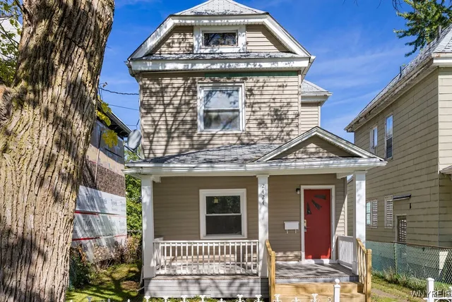 $99,000 | 2424 Cudaback Avenue, Niagara Falls, NY 14303
