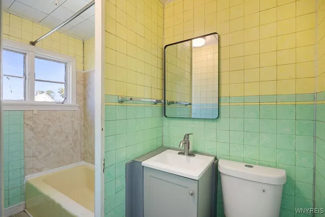 $99,000 | 2424 Cudaback Avenue, Niagara Falls, NY 14303