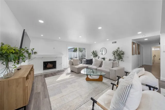 $6,800 | 9422 Nantucket Drive, Huntington Beach, CA 92646