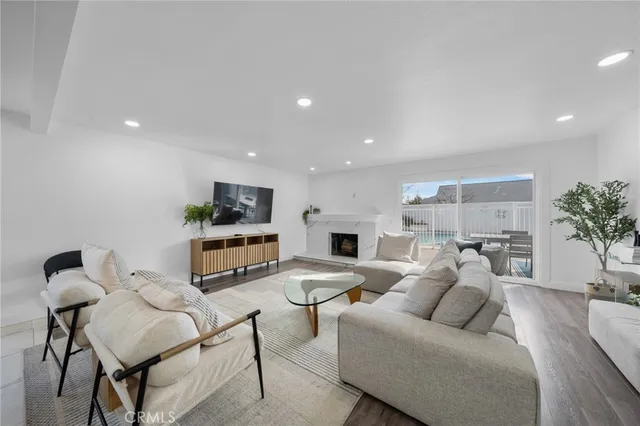 $6,800 | 9422 Nantucket Drive, Huntington Beach, CA 92646