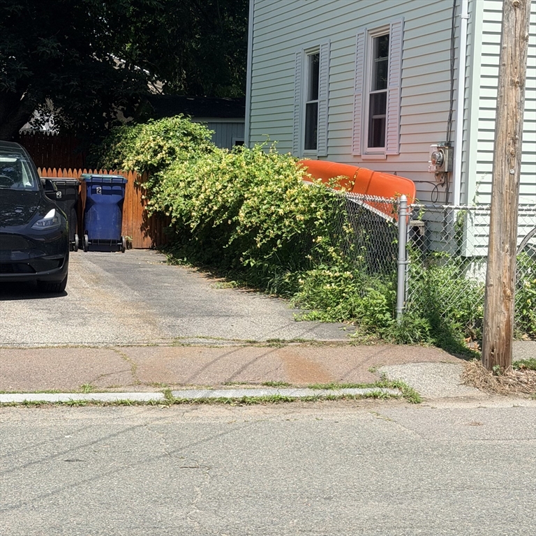 8 Burnside Street, Unit 2 Salem, MA 01970 - Photo 11 of 25