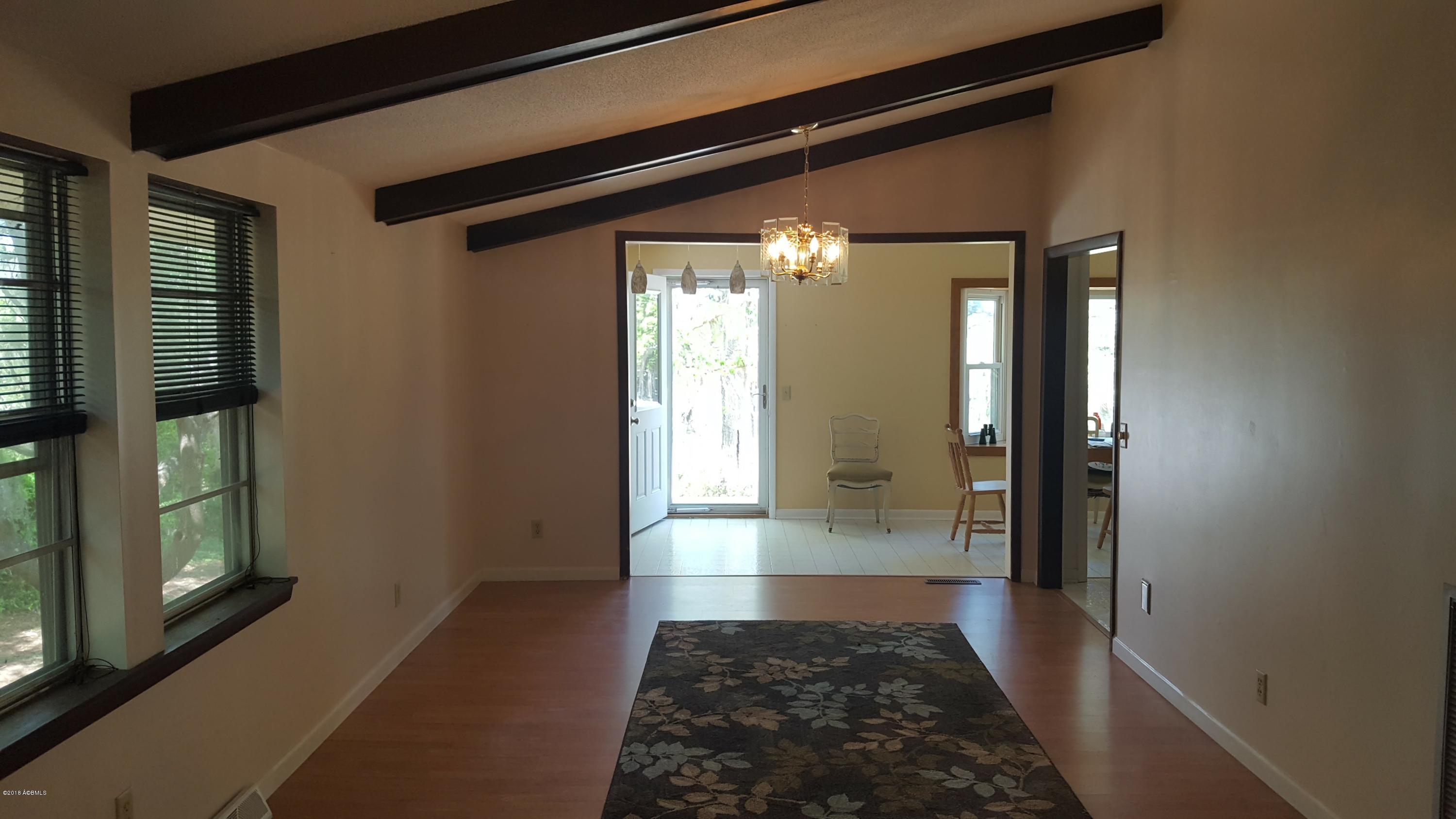 6000 Vaux Road Beaufort, SC 29906 - Photo 5 of 24 20180416_132833