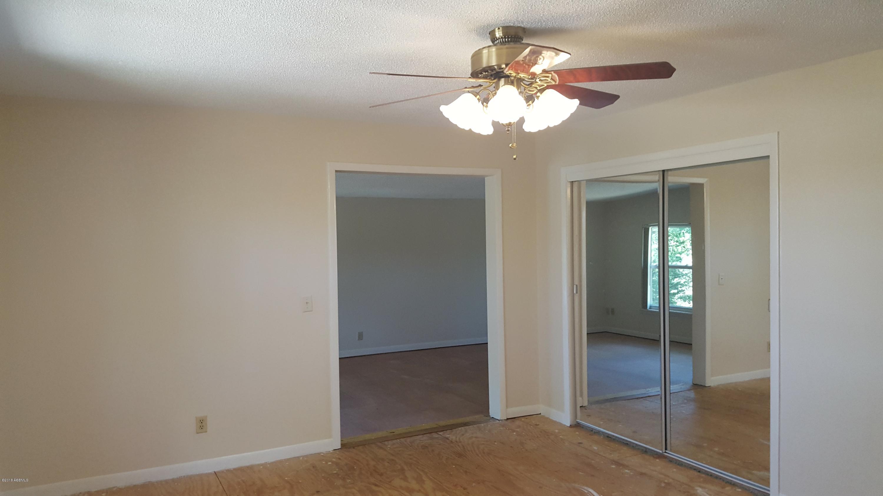 6000 Vaux Road Beaufort, SC 29906 - Photo 9 of 24 20180416_133009