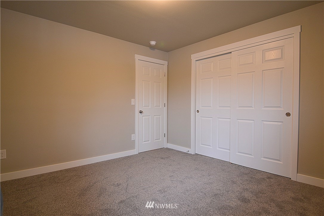 6161 East Grapeview Loop Road Allyn, WA 98524 - Photo 11 of 25 Gallery Image 11