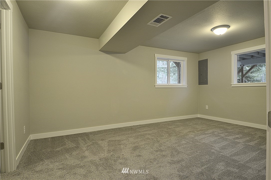 6161 East Grapeview Loop Road Allyn, WA 98524 - Photo 20 of 25 Gallery Image 20