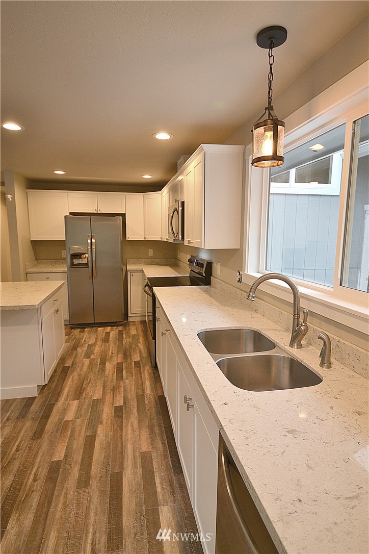 6161 East Grapeview Loop Road Allyn, WA 98524 - Photo 7 of 25 Gallery Image 7