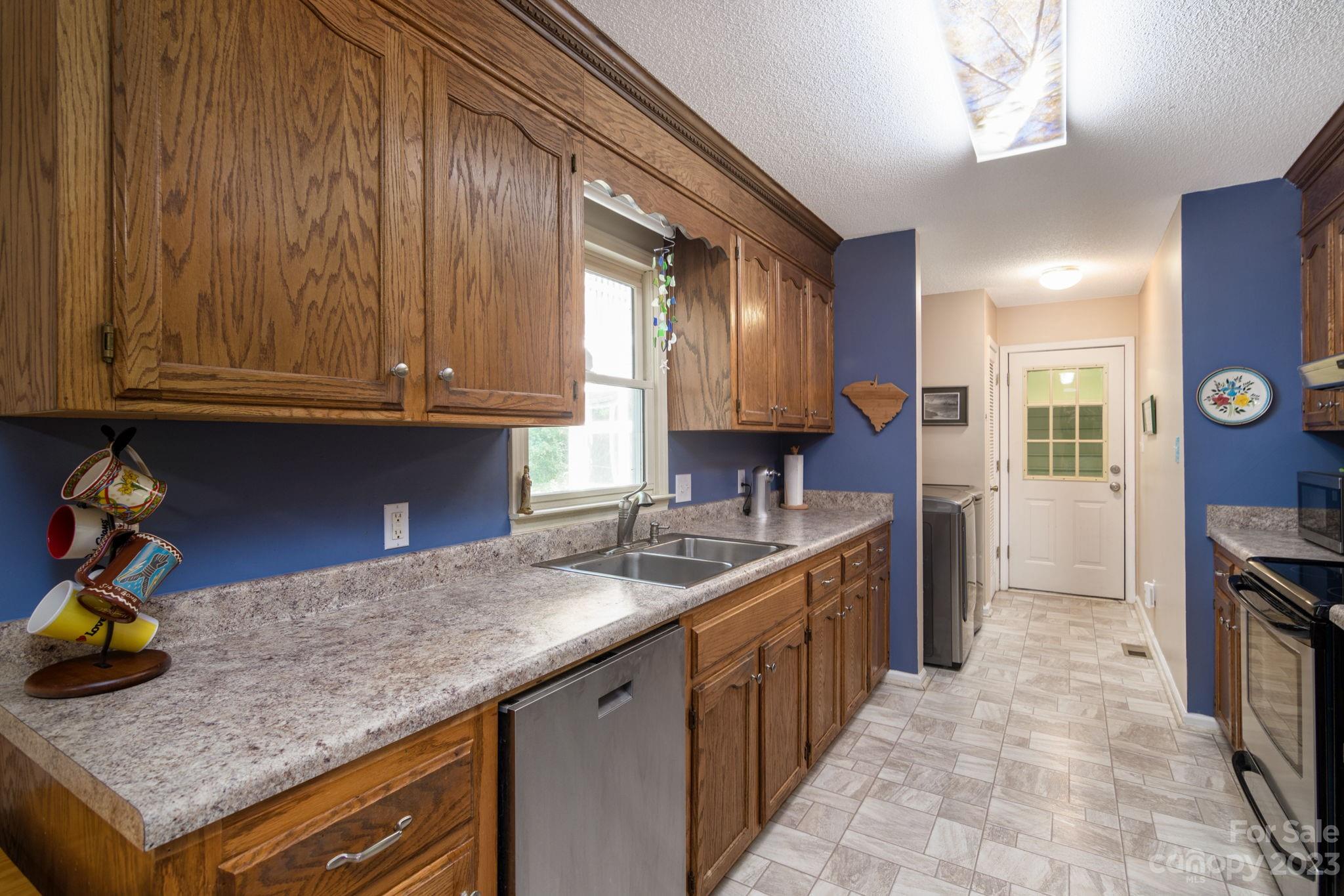 4431 Homestead Road Rock Hill, SC 29732 - Photo 12 of 45 Gallery Image 12