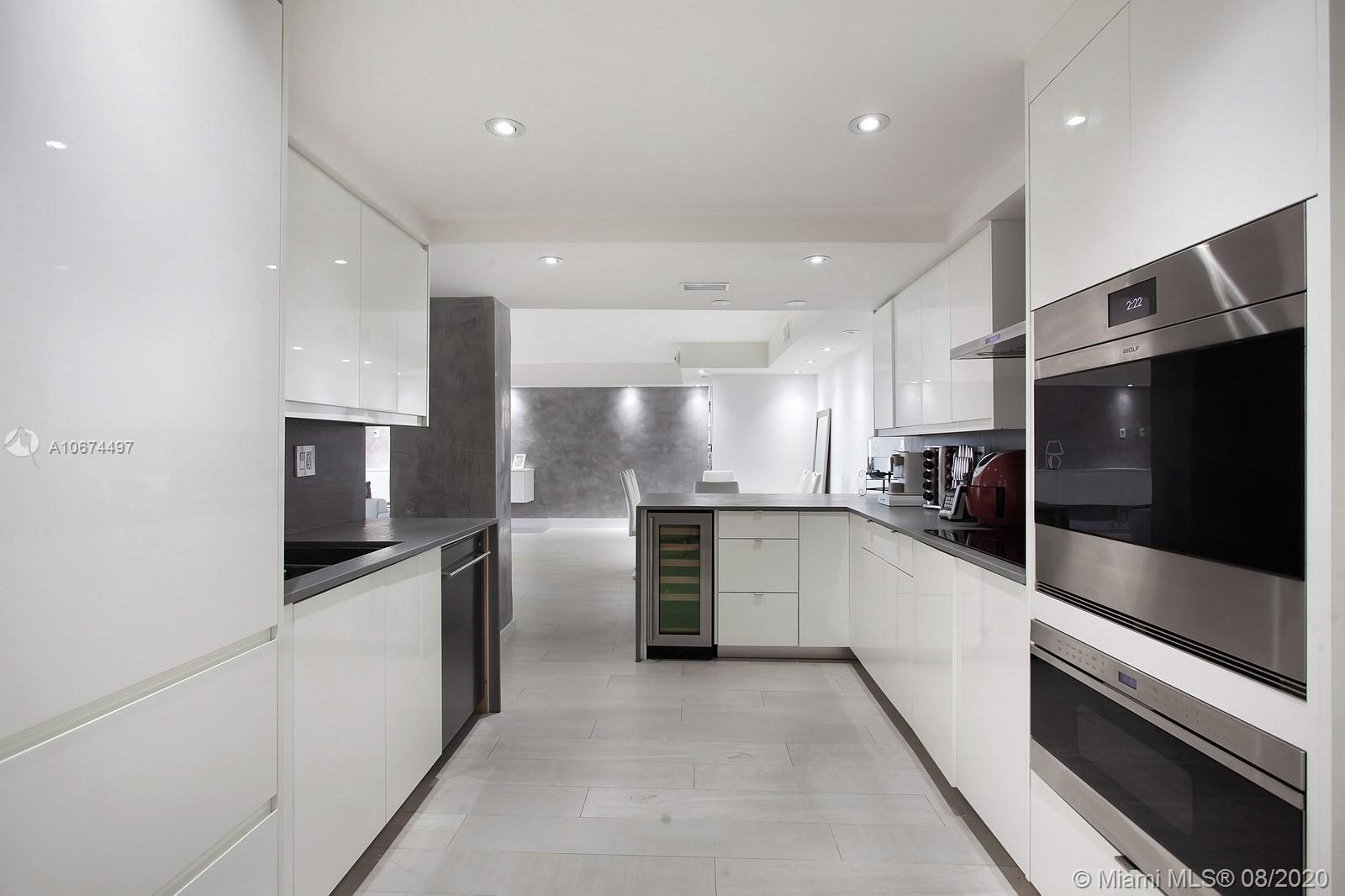 1111 Crandon Boulevard, Unit A1105 Key Biscayne, FL 33149 - Photo 5 of 15