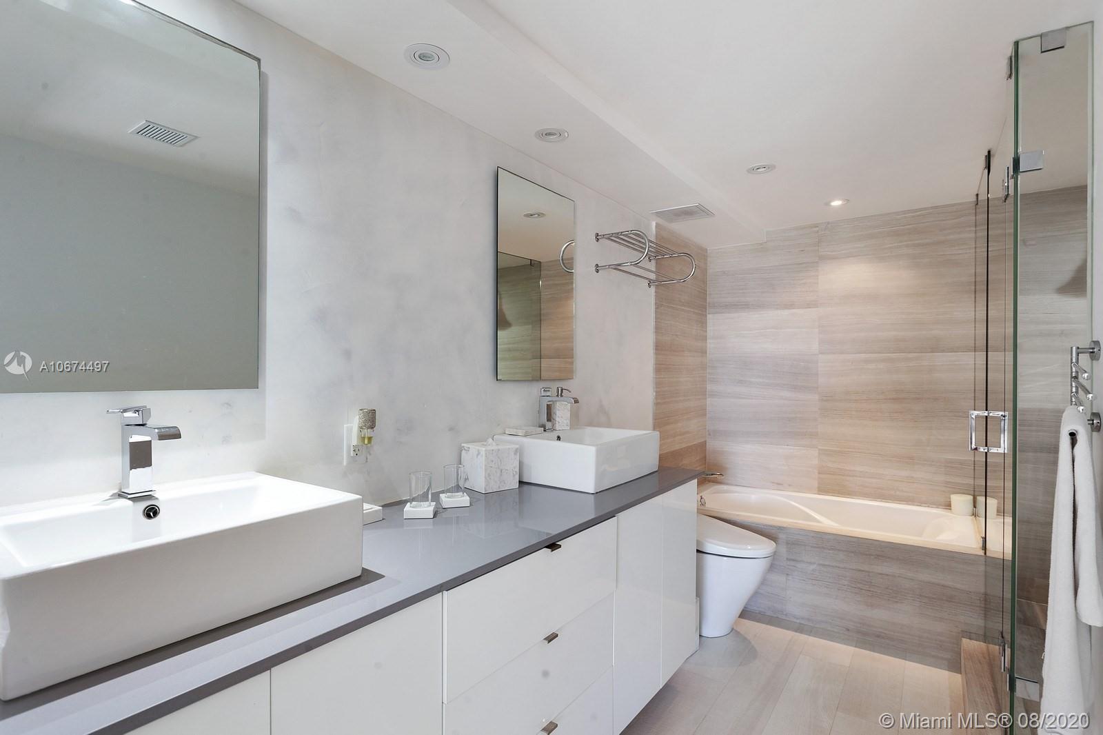 1111 Crandon Boulevard, Unit A1105 Key Biscayne, FL 33149 - Photo 7 of 15