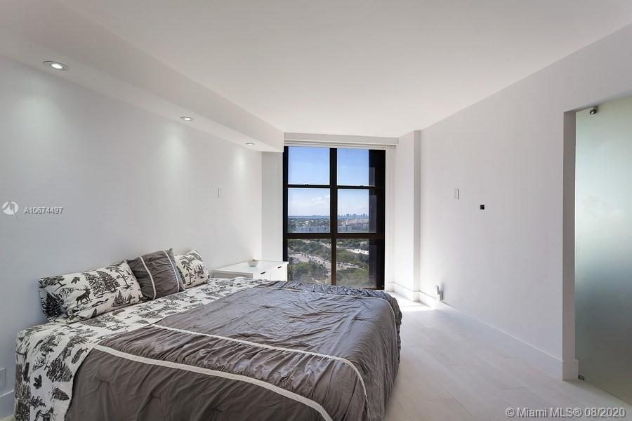 1111 Crandon Boulevard, Unit A1105 Key Biscayne, FL 33149 - Photo 9 of 15