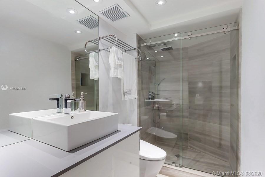 1111 Crandon Boulevard, Unit A1105 Key Biscayne, FL 33149 - Photo 10 of 15