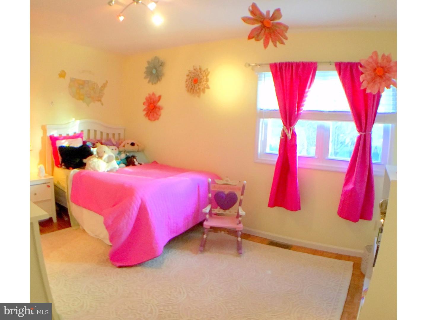 53 Shelley Road Holland, PA 18966 - Photo 14 of 21 Gallery Image 14