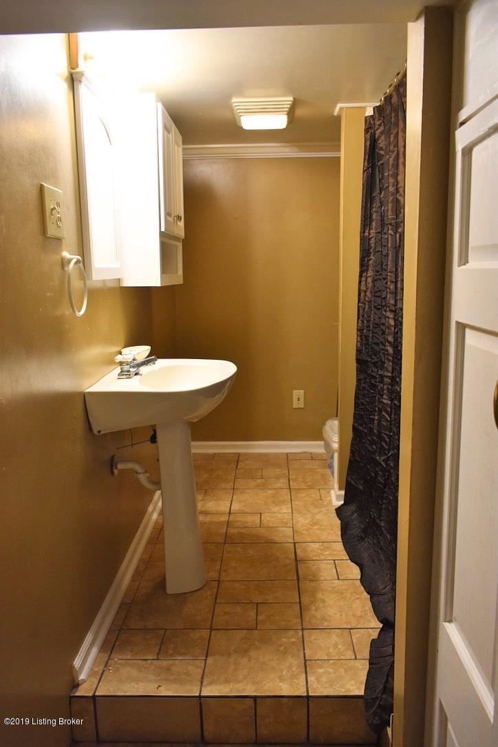 1209 Cedarbrook Road Goshen, KY 40026 - Photo 15 of 18 Basement Bath