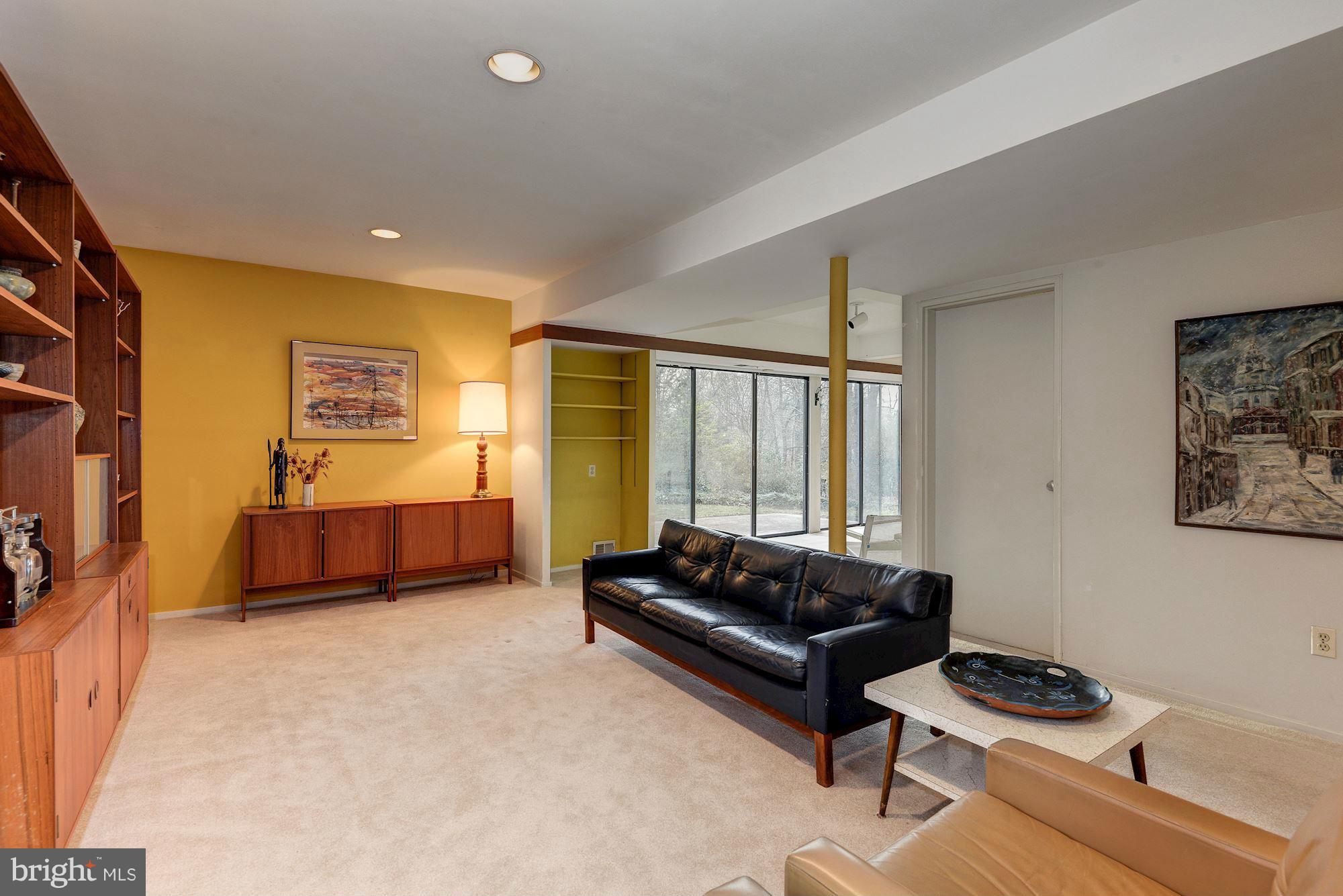 3416 Highview Court Silver Spring, MD 20902 - Photo 22 of 30 Family Room