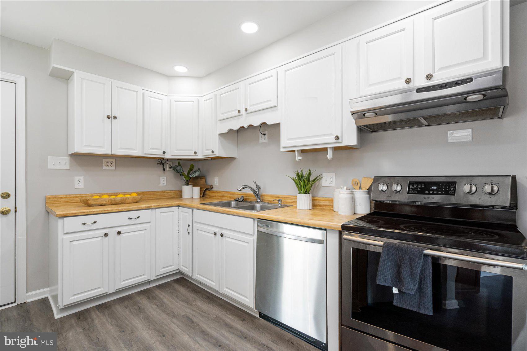 9610 Dundawan Road Nottingham, MD 21236 - Photo 10 of 36