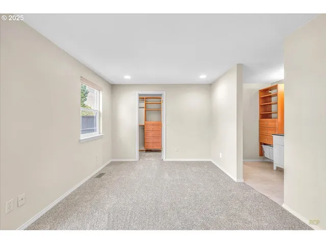 $574,950 | 33765 Lake Front Drive, Warrenton, OR 97146