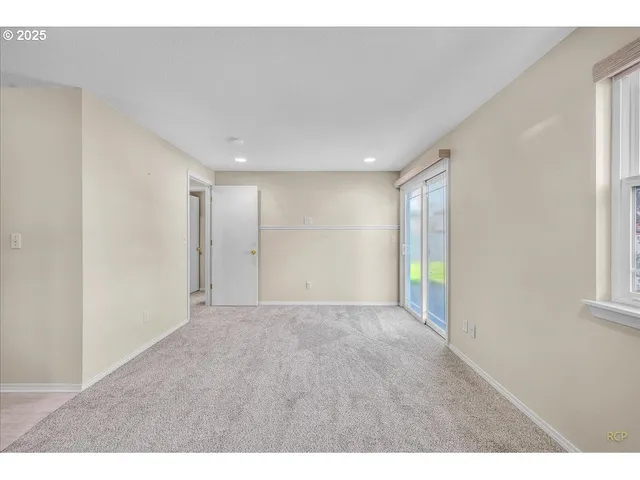 $574,950 | 33765 Lake Front Drive, Warrenton, OR 97146