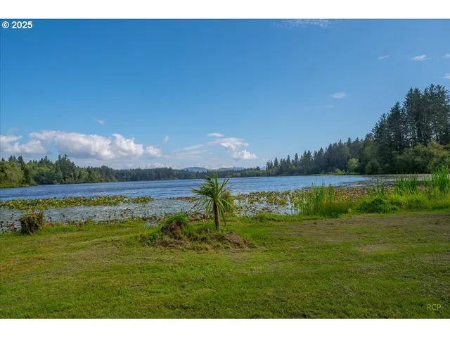 $574,950 | 33765 Lake Front Drive, Warrenton, OR 97146