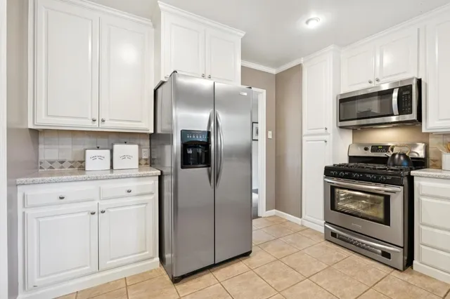 $2,095,000 | 308 Hedge Road, Menlo Park, CA 94025