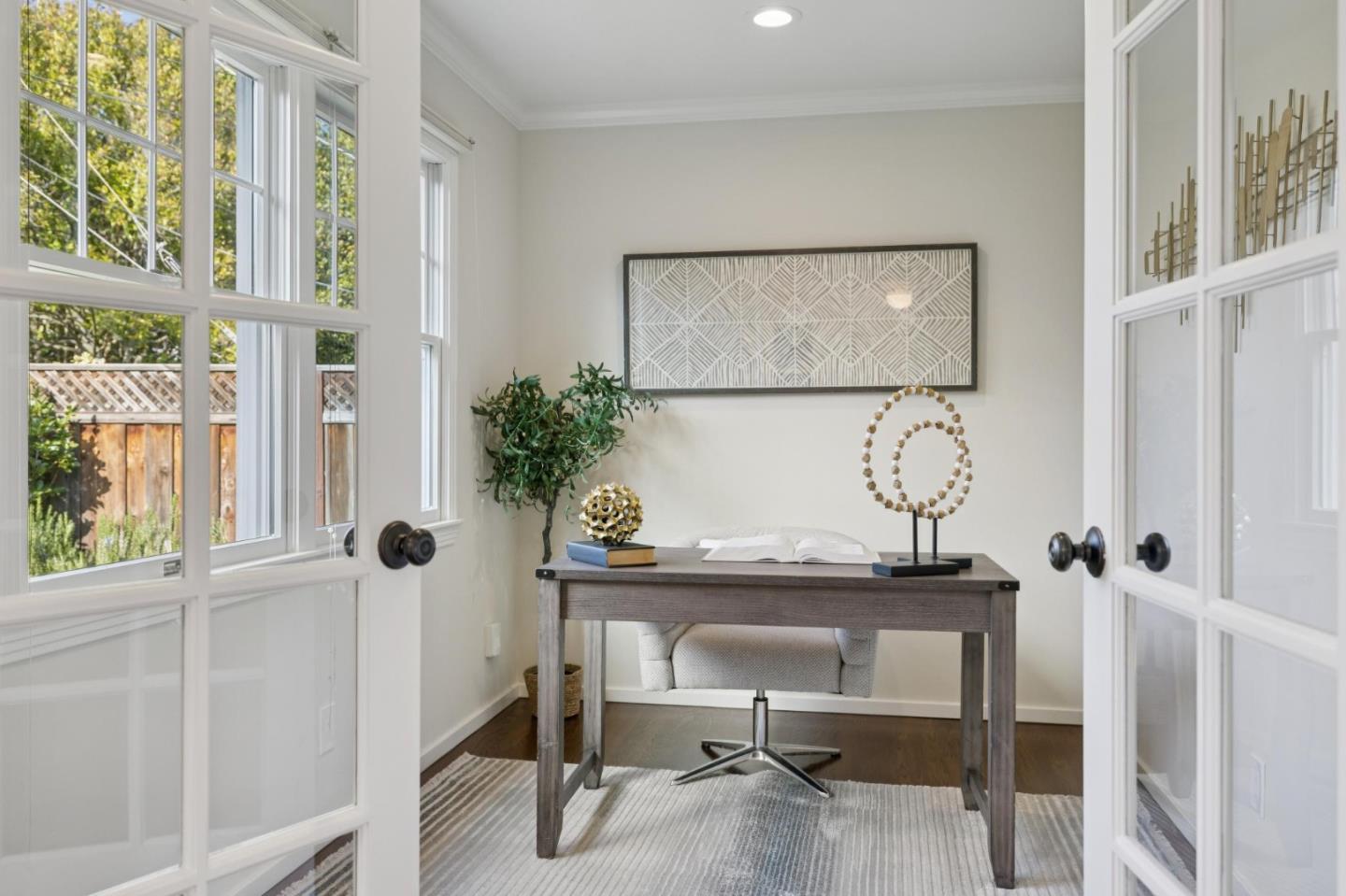 308 Hedge Road Menlo Park, CA 94025 - Photo 19 of 37