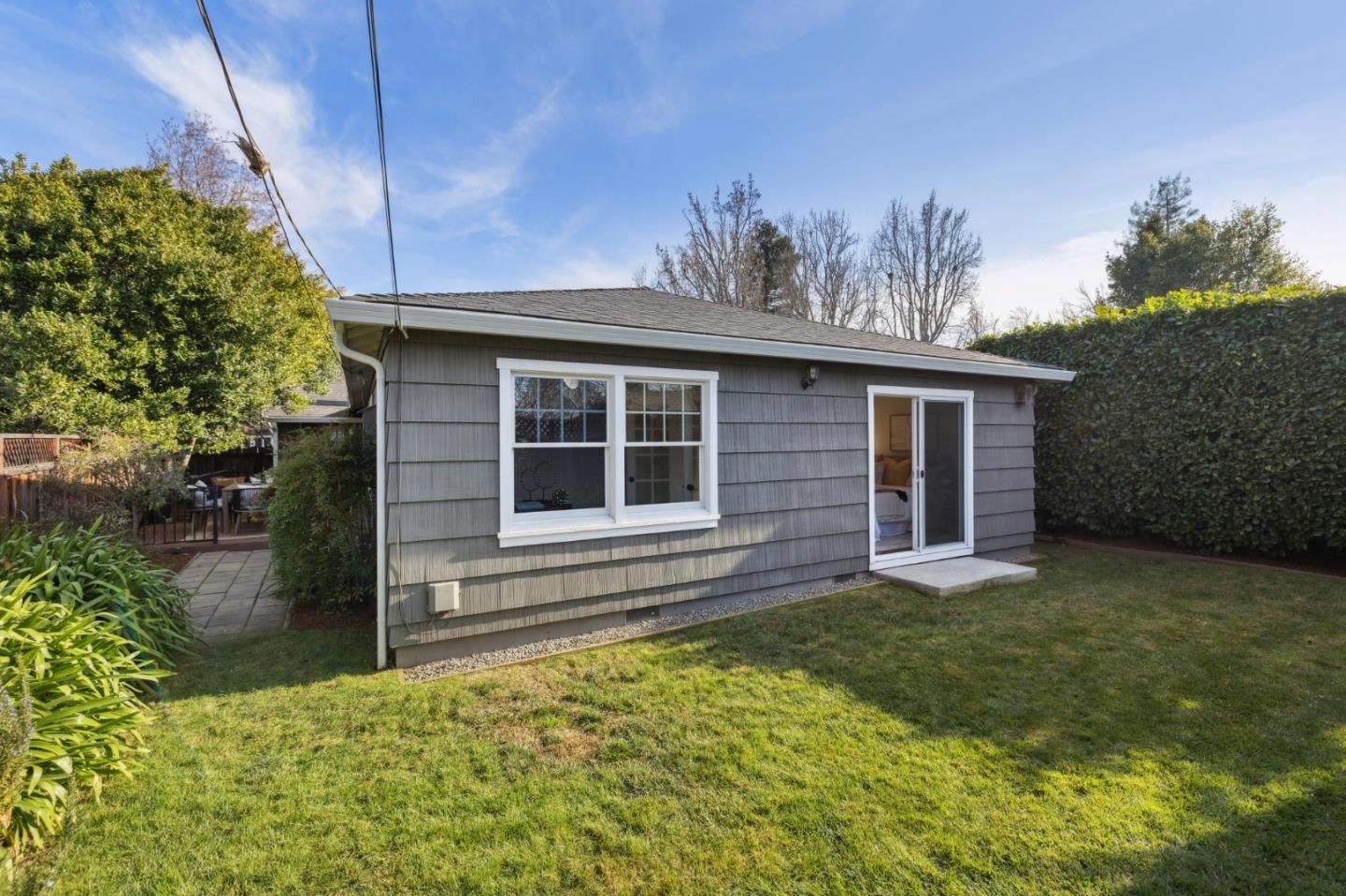 308 Hedge Road Menlo Park, CA 94025 - Photo 33 of 37