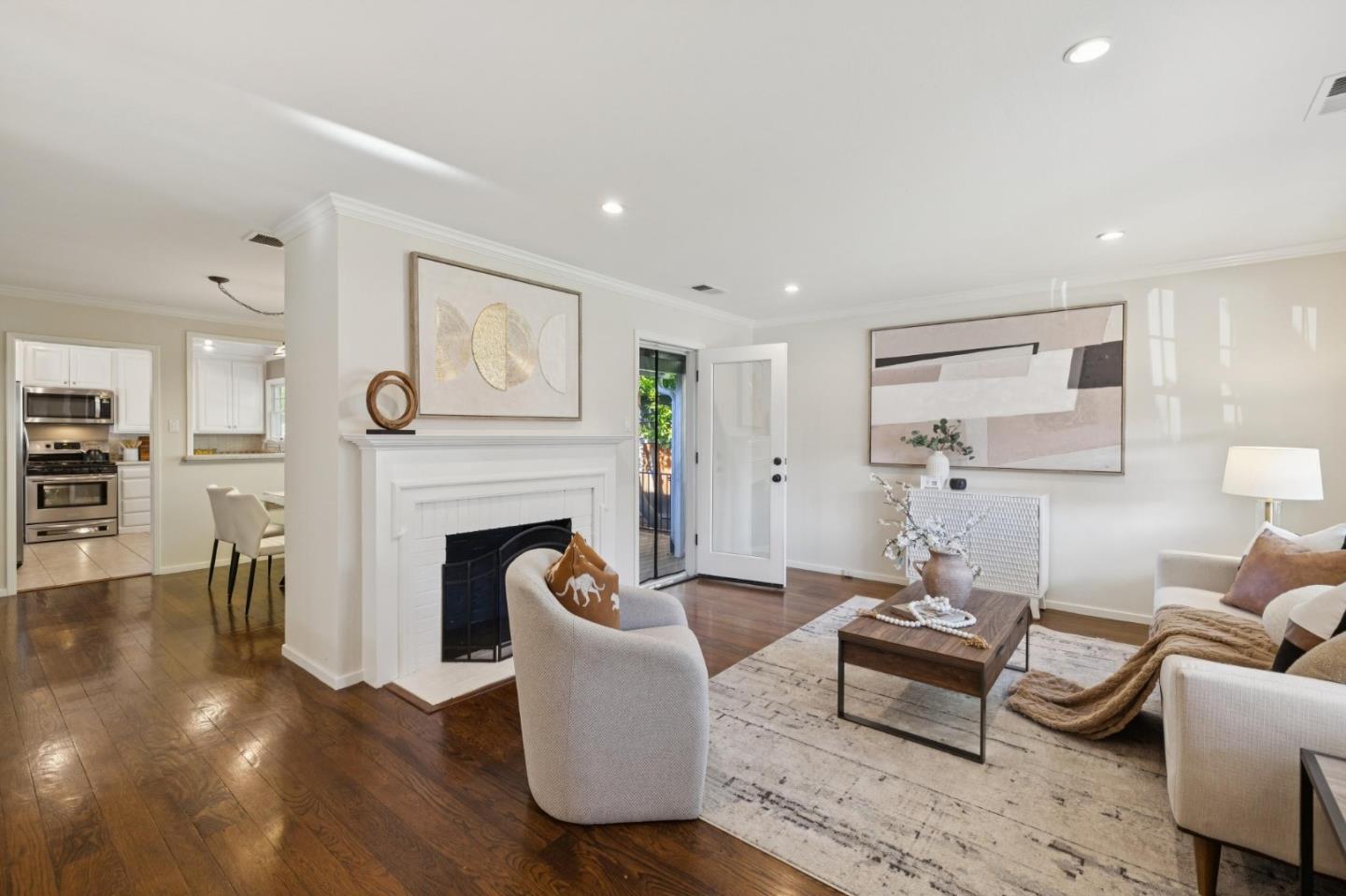 308 Hedge Road Menlo Park, CA 94025 - Photo 7 of 37