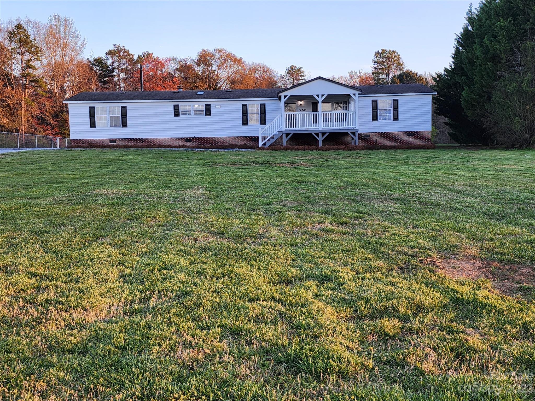 968 Lavender Road Grover, NC 28073 - Photo 1 of 26 Gallery Image 1