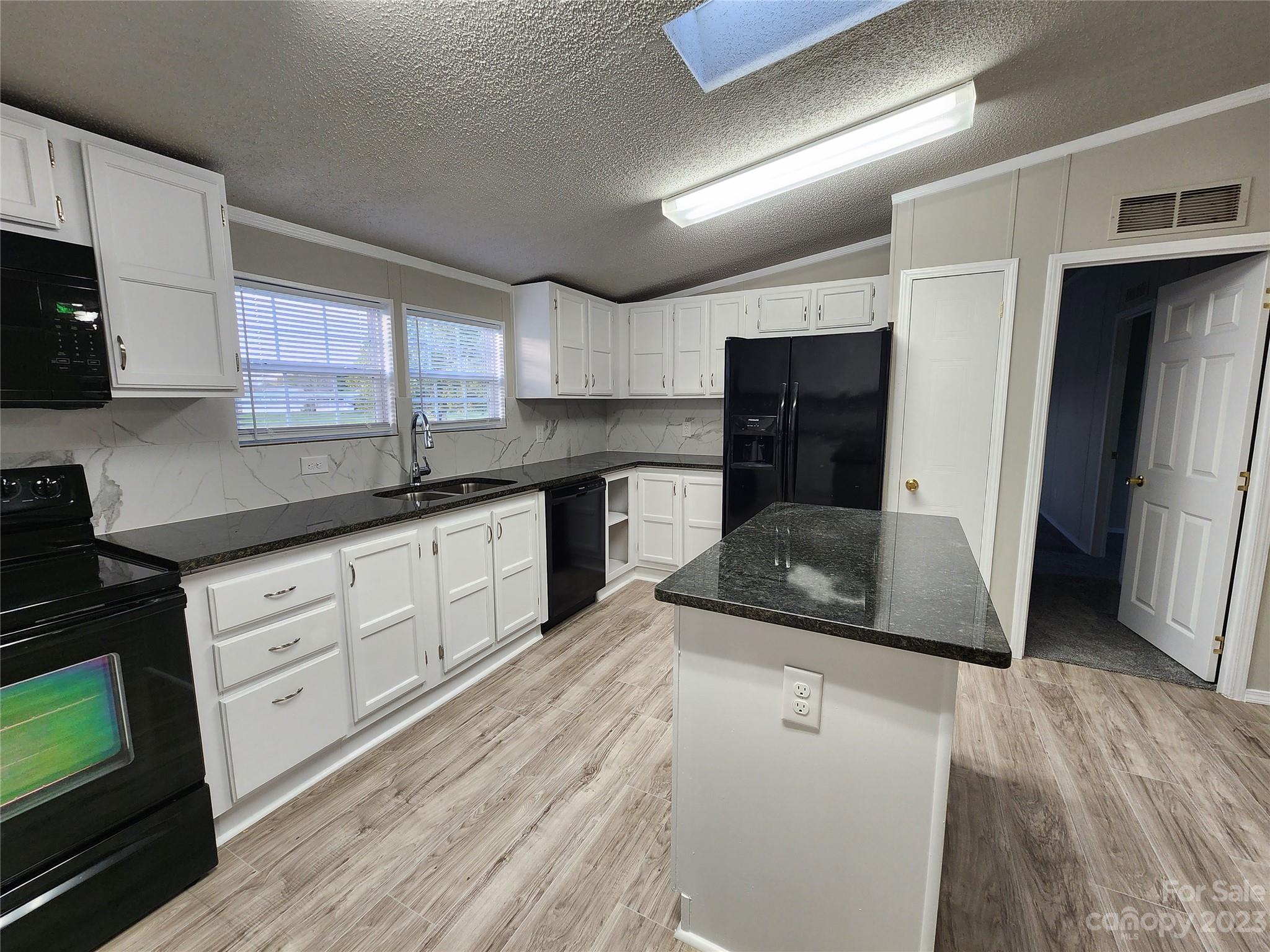968 Lavender Road Grover, NC 28073 - Photo 13 of 26 Gallery Image 13