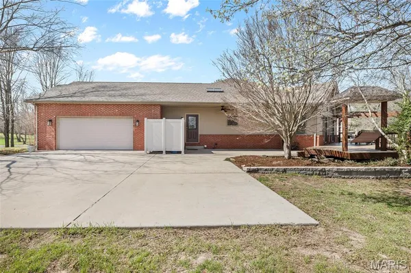 $760,000 | 11 Jennifer Lane, Collinsville, IL 62234