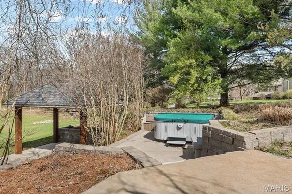 $760,000 | 11 Jennifer Lane, Collinsville, IL 62234
