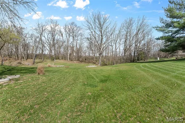 $760,000 | 11 Jennifer Lane, Collinsville, IL 62234