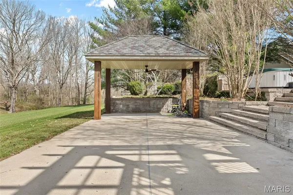 $760,000 | 11 Jennifer Lane, Collinsville, IL 62234