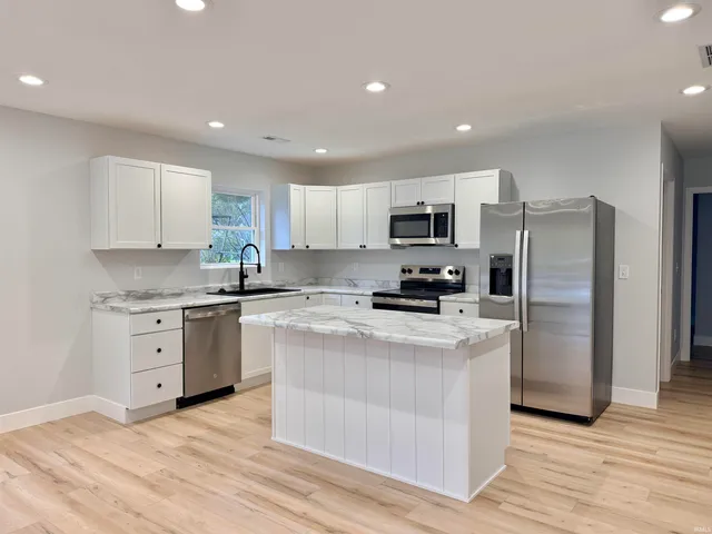 $187,900 | 579 Northwest 3rd Street, Linton, IN 47441