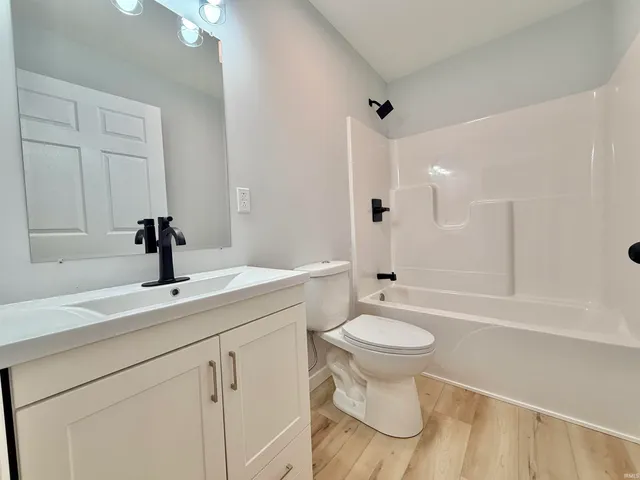 $187,900 | 579 Northwest 3rd Street, Linton, IN 47441