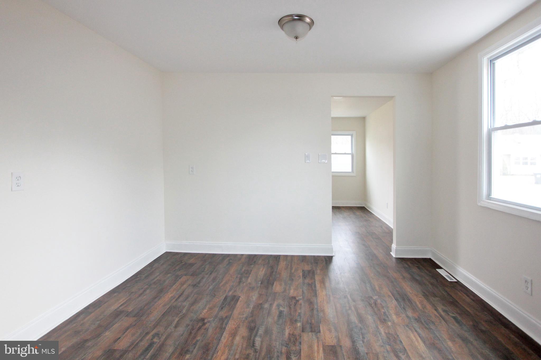 112 Anderson Road Newark, DE 19713 - Photo 6 of 15 DINING ROOM
