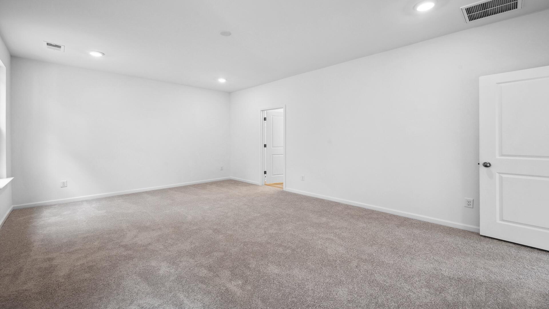 454 Cadbury Loop Summerville, SC 29486 - Photo 14 of 24 Primary Bedroom